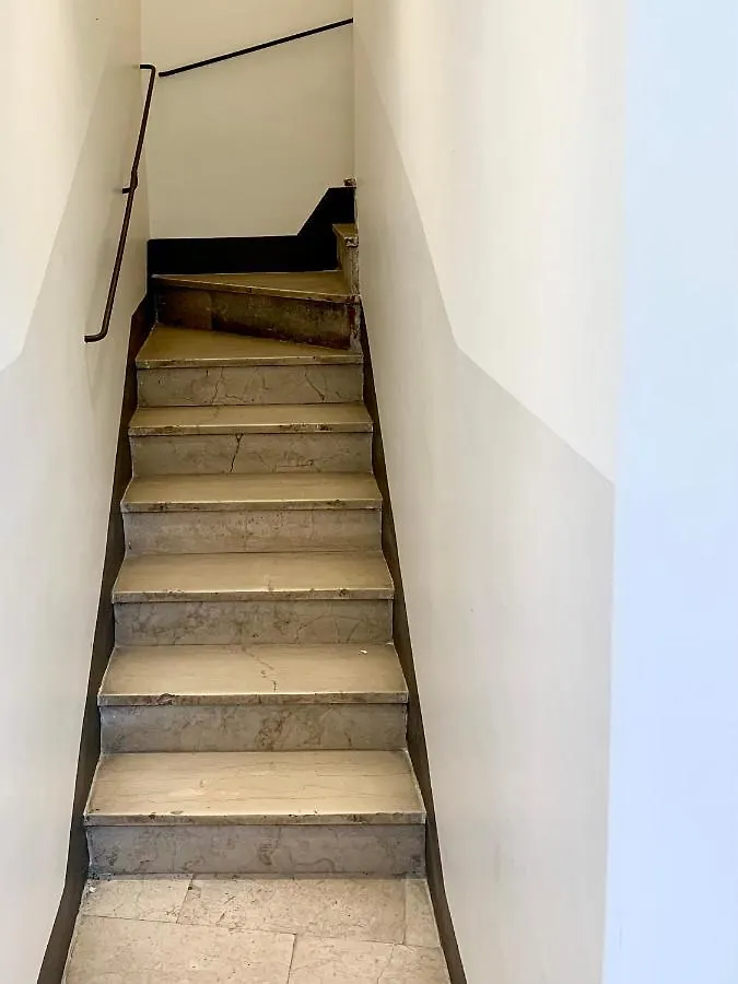 Via Avelli, 4 - Florence Charming Apartments - Delightful And Bright 3Rd-Floor Apartment Without Elevator, Overlooking One Of Florence'S Most Beautiful Squares, Exceptionally Located For Exploring The City 0*,  Itália